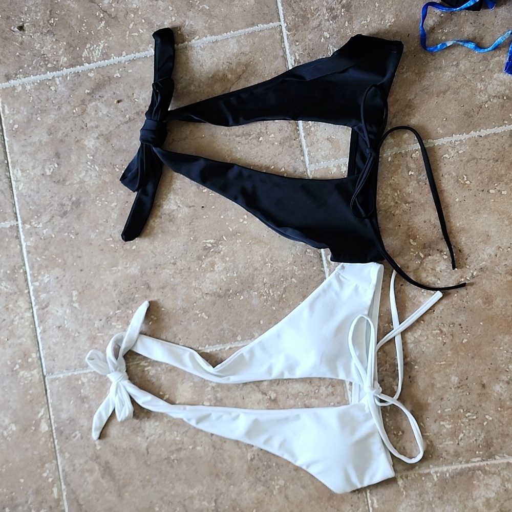 Bikini tops